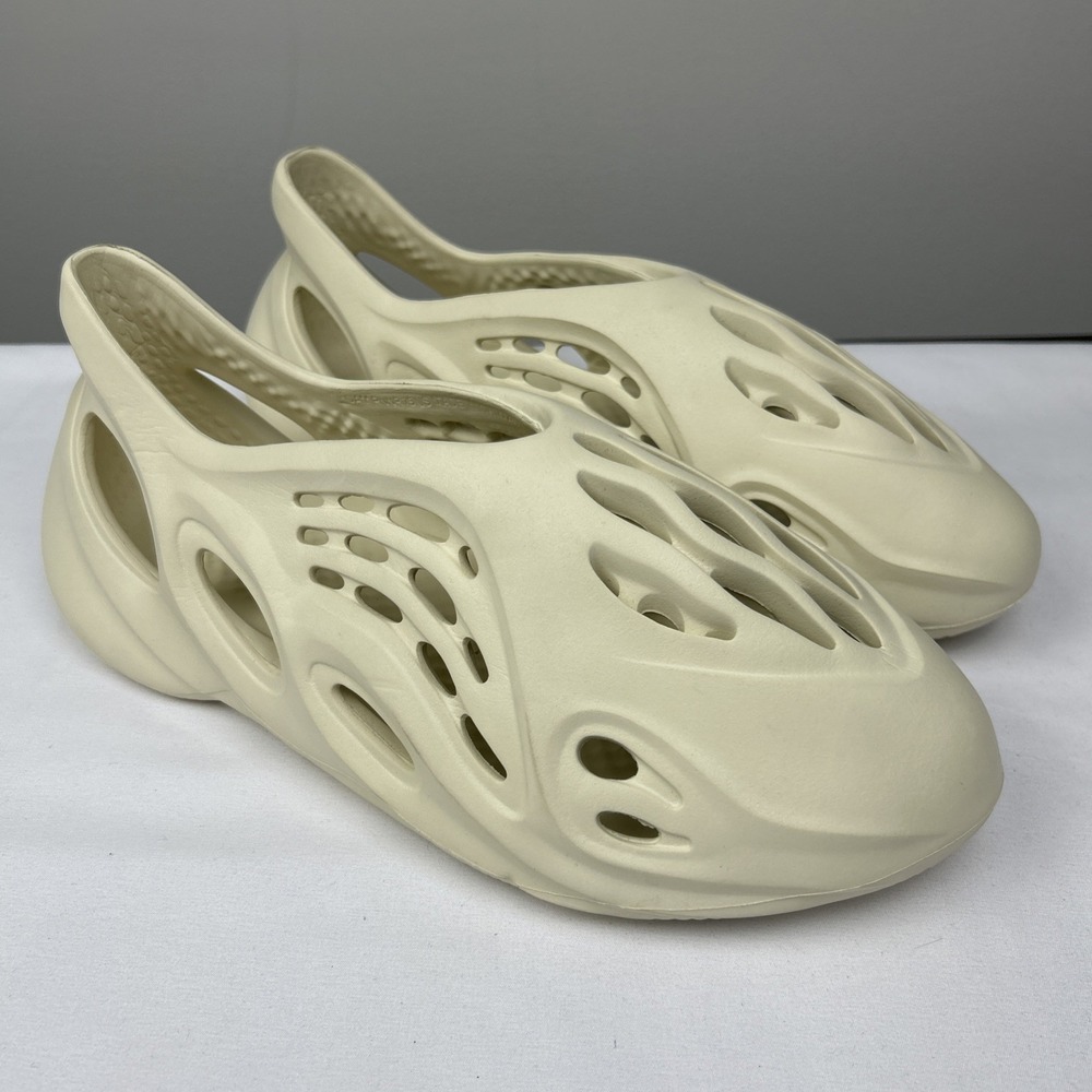 Adidas Yeezy Foam Runner RNNR Shoes Clog Foamrunner Size 7.5 Slip On Beige Ivory